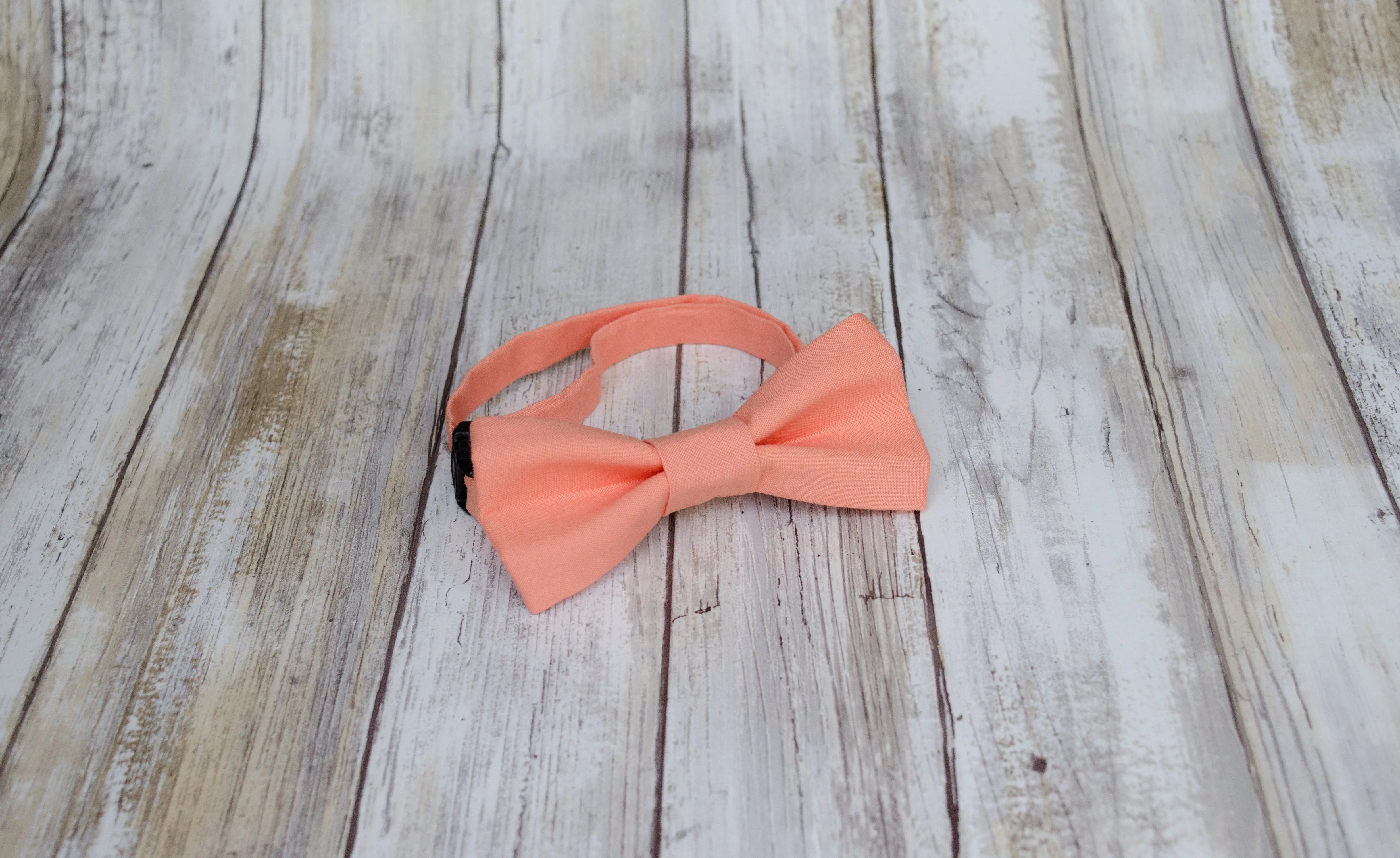 Coral Bow Tie (147)