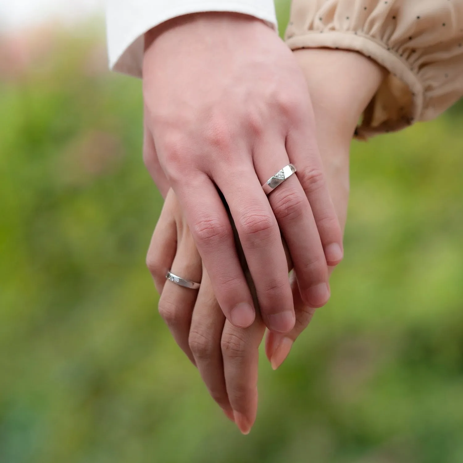 Couple Rings: Silver rhodium plated 4.2 mm 100 cuts CZ embedded band ring