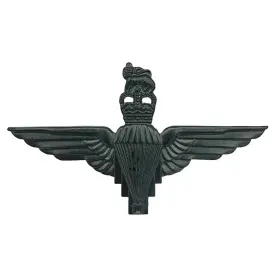 Parachute Regiment Black Beret Cap Badge