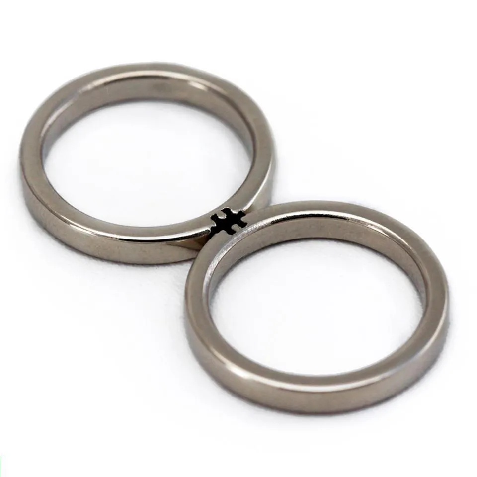 Puzzle engagement ring set